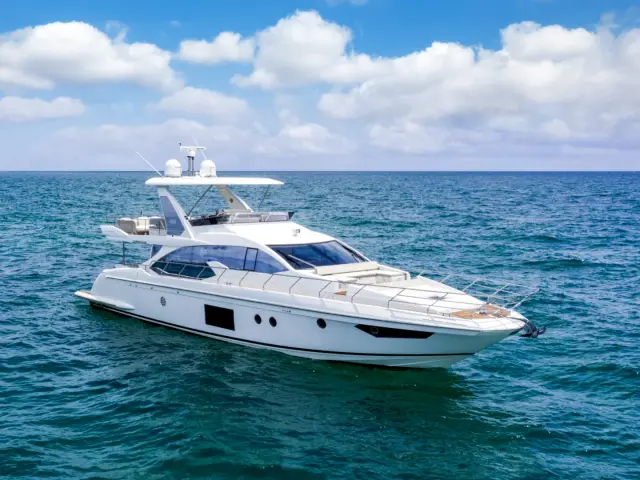 LE GRAND BLEU | Azimut 66 Fly — 55 / 64