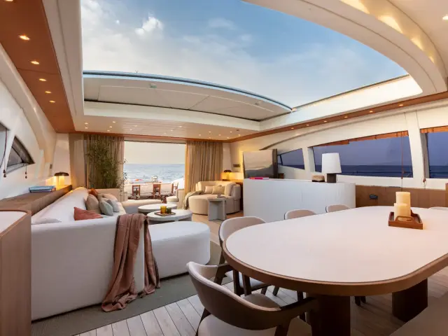 NOMAD | Mangusta 108 — 44 / 58
