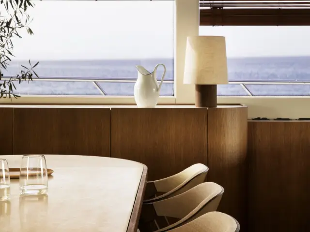 NOMAD | Mangusta 108 — 23 / 58