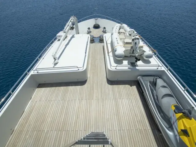 VETRO | Lurssen 164  — 15 / 34
