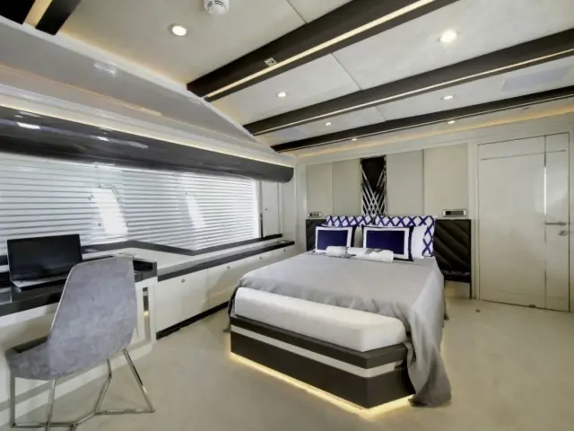 VETRO | Lurssen 164  — 26 / 34
