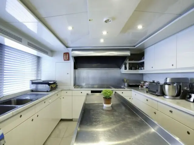 VETRO | Lurssen 164  — 10 / 34