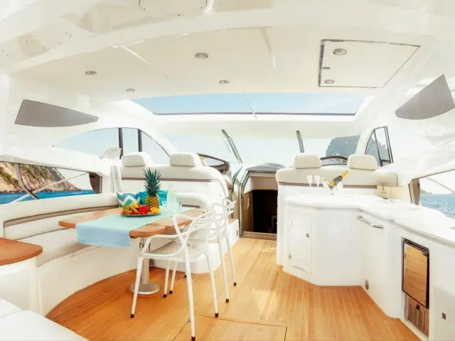 TRANQUILITY III | Sunseeker 68 — 6 / 15
