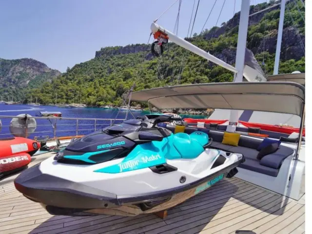 QUEEN OF MAKRI | Ketch Rig  — 11 / 49