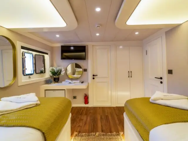 QUEEN OF MAKRI | Ketch Rig  — 48 / 49