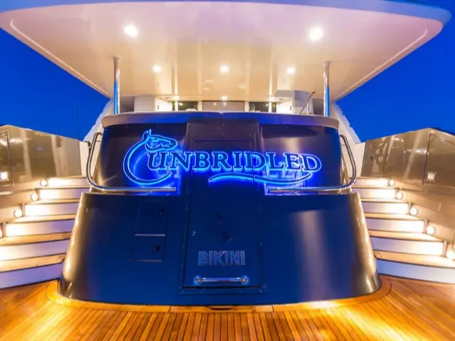 UNBRIDLED | Crescent 116 — 7 / 23