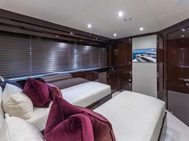 MIRRACLE | Sunseeker 95 — 18 / 19