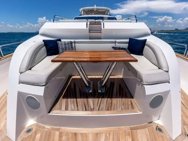 MIRRACLE | Sunseeker 95 — 12 / 19
