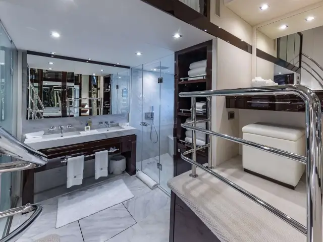 MIRRACLE | Sunseeker 95 — 15 / 19