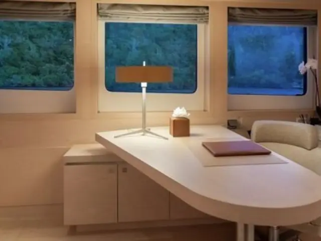G3 | Heesen 44 Metre — 15 / 19