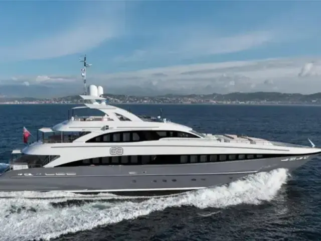 G3 | Heesen 44 Metre — 3 / 19