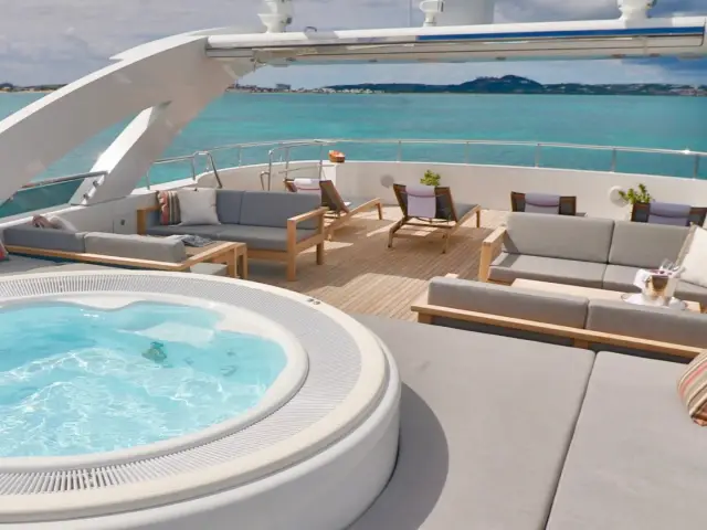 G3 | Heesen 44 Metre — 8 / 19