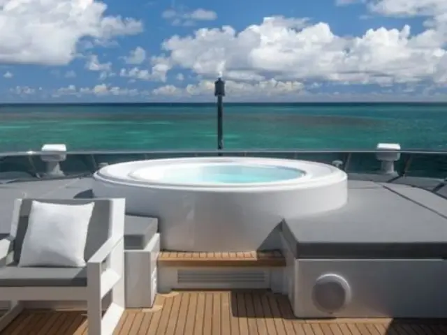 G3 | Heesen 44 Metre — 7 / 19