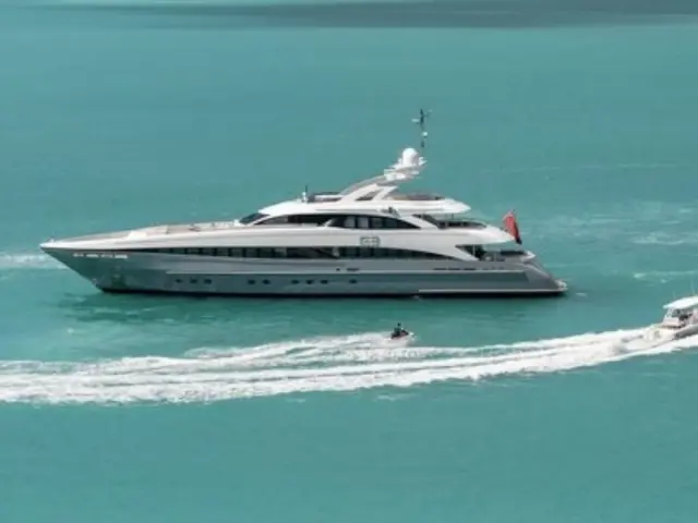 G3 | Heesen 44 Metre — 2 / 19