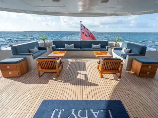 SOUTH | Heesen 180 — 11 / 32