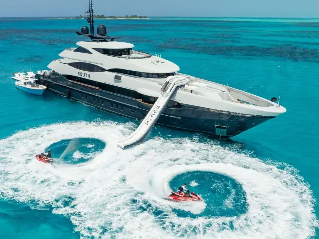 SOUTH | Heesen 180 — 1 / 32