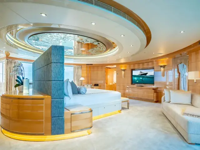SOUTH | Heesen 180 — 21 / 32