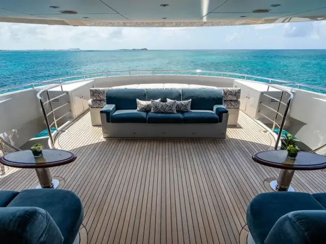 SOUTH | Heesen 180 — 10 / 32