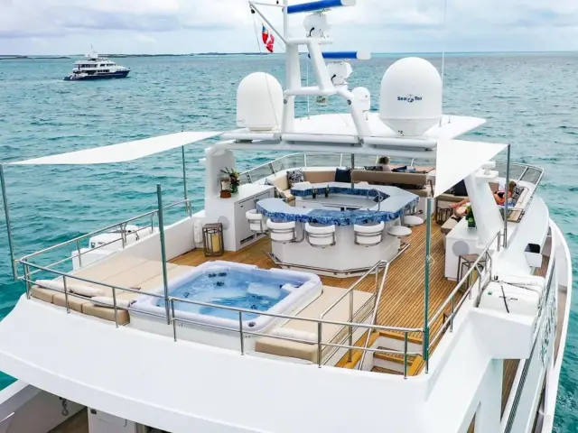 SEA AXIS | Heesen 125 — 8 / 35