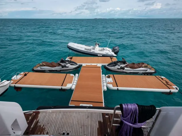 SEA AXIS | Heesen 125 — 6 / 35