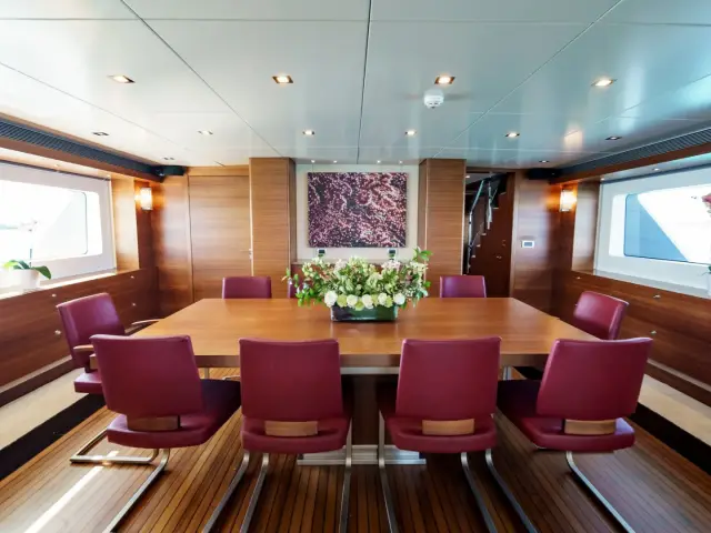 SEA AXIS | Heesen 125 — 16 / 35