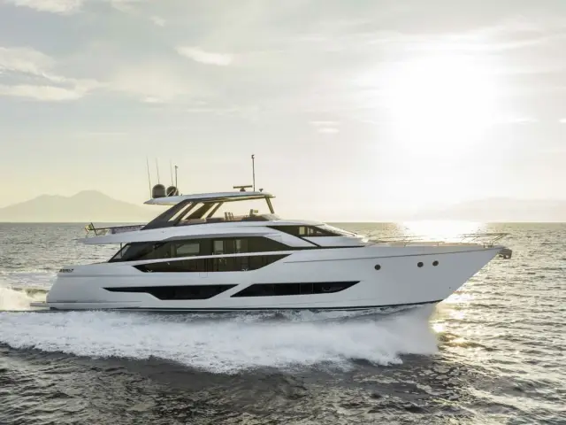 VITTORIA | Ferretti 860 — 7 / 25