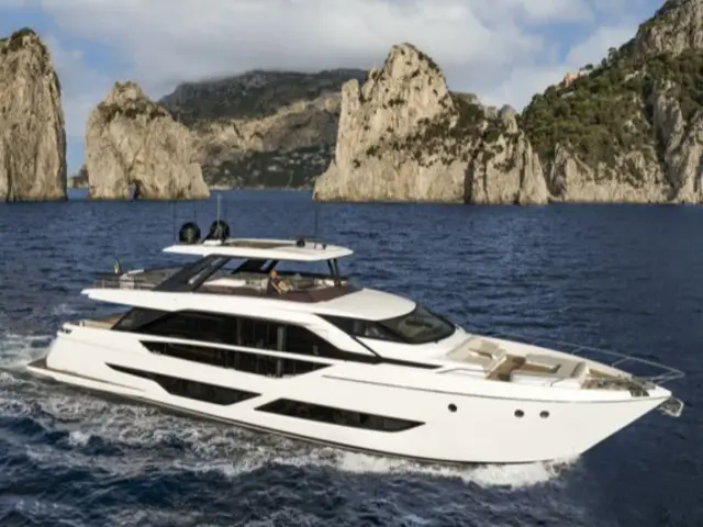 VITTORIA | Ferretti 860 — 4 / 25