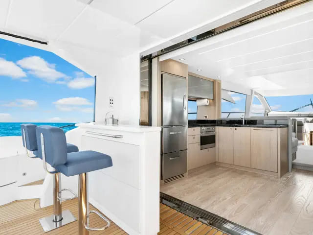 DONE DEAL | Sunseeker Manhattan 68 — 31 / 54