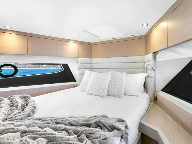 DONE DEAL | Sunseeker Manhattan 68 — 54 / 54