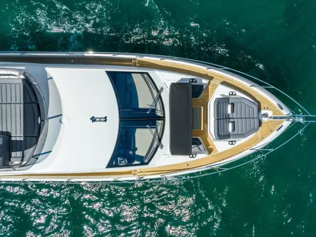 DONE DEAL | Sunseeker Manhattan 68 — 5 / 54