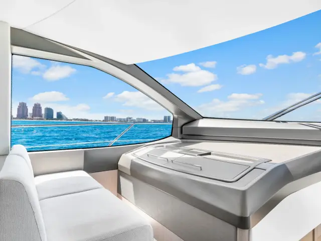 DONE DEAL | Sunseeker Manhattan 68 — 34 / 54