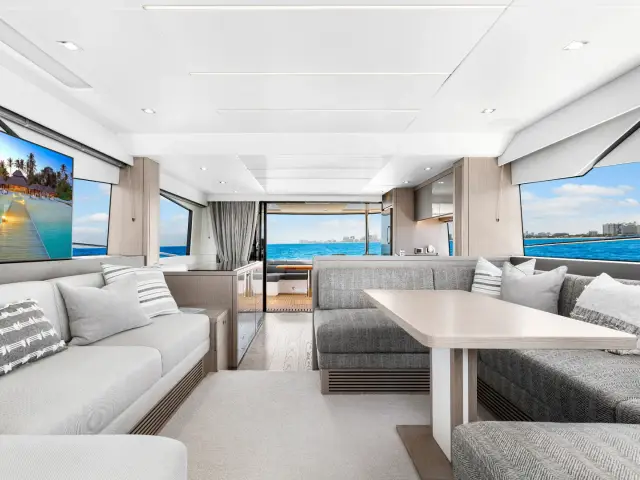 DONE DEAL | Sunseeker Manhattan 68 — 36 / 54
