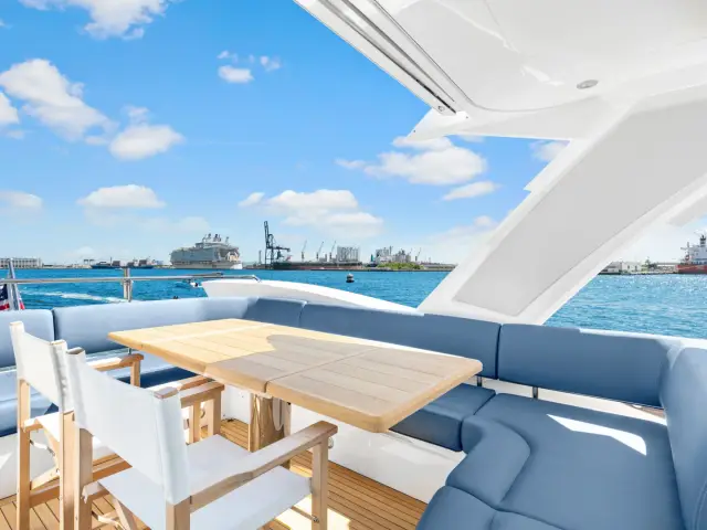 DONE DEAL | Sunseeker Manhattan 68 — 51 / 54