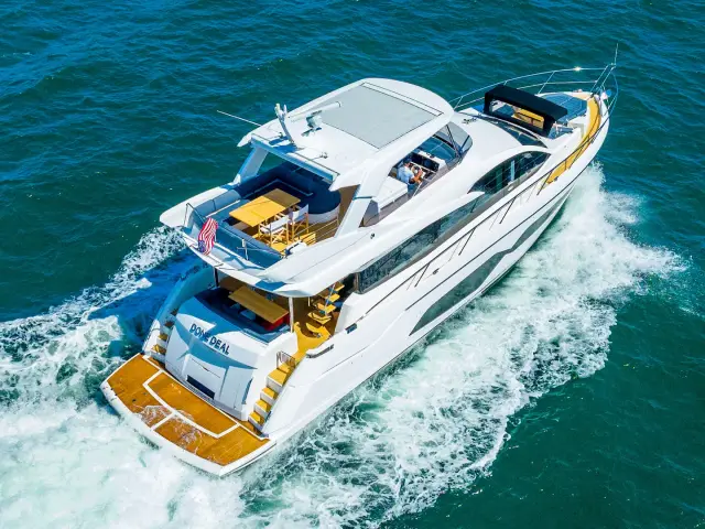 DONE DEAL | Sunseeker Manhattan 68 — 12 / 54