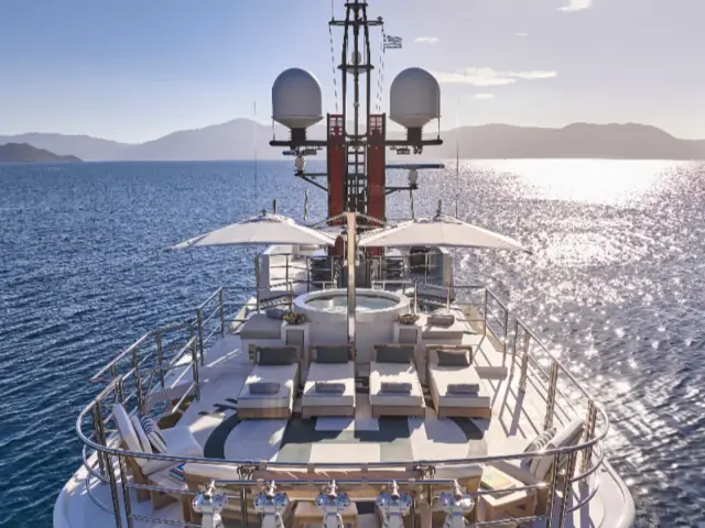 HIGHLANDER | Feadship 164 — 9 / 58
