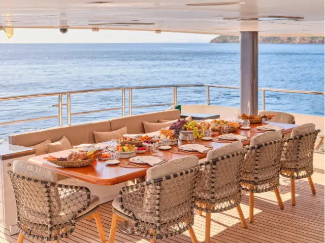 HIGHLANDER | Feadship 164 — 21 / 58