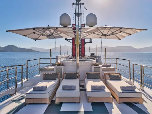 HIGHLANDER | Feadship 164 — 12 / 58