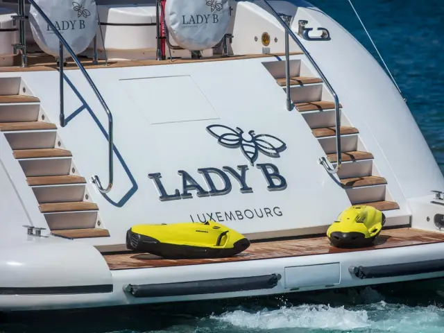 MY Lady B I Mangusta 108  — 6 / 35