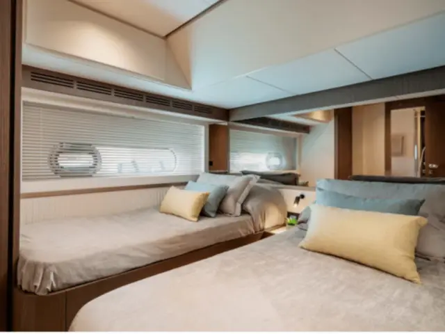 SOUL | Azimut Magellano 66  — 39 / 42