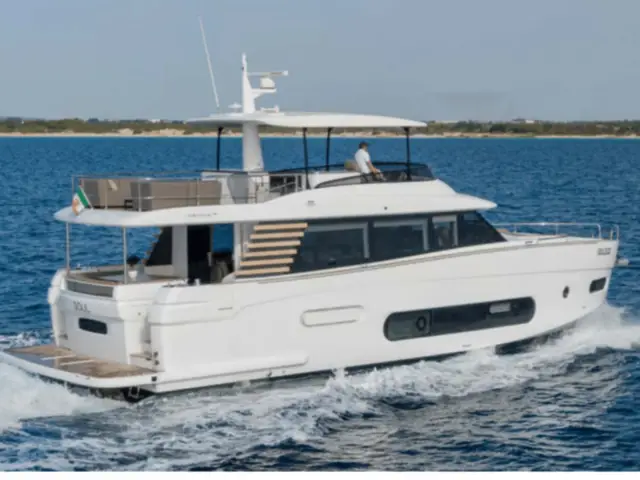 SOUL | Azimut Magellano 66  — 2 / 42