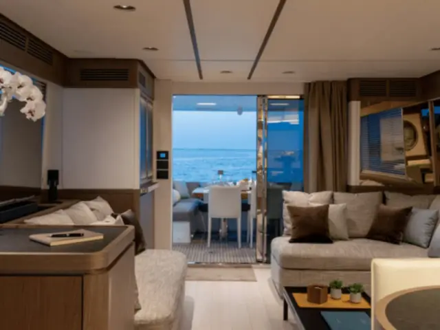 SOUL | Azimut Magellano 66  — 24 / 42