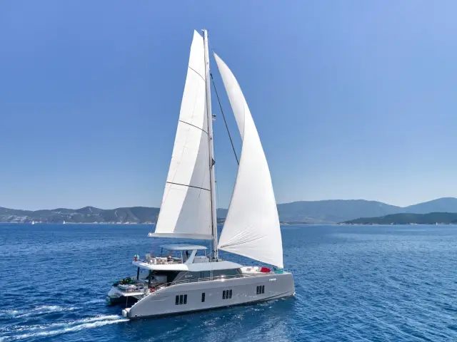 GENNY | Sunreef 80  — 17 / 94