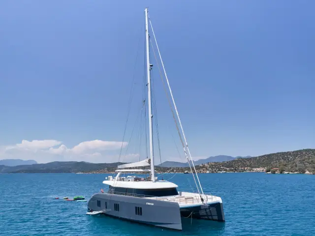 GENNY | Sunreef 80  — 1 / 94