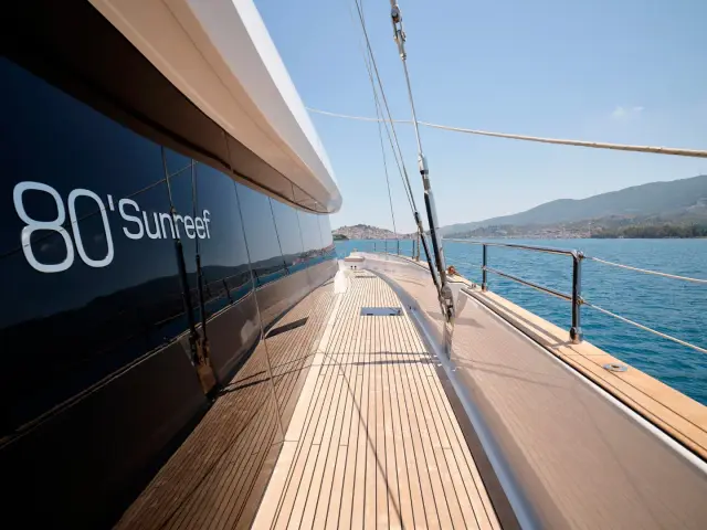GENNY | Sunreef 80  — 39 / 94