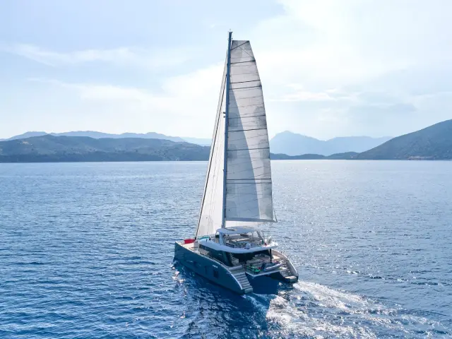 GENNY | Sunreef 80  — 20 / 94
