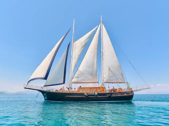 MYRA | Scooner 90 — 9 / 33