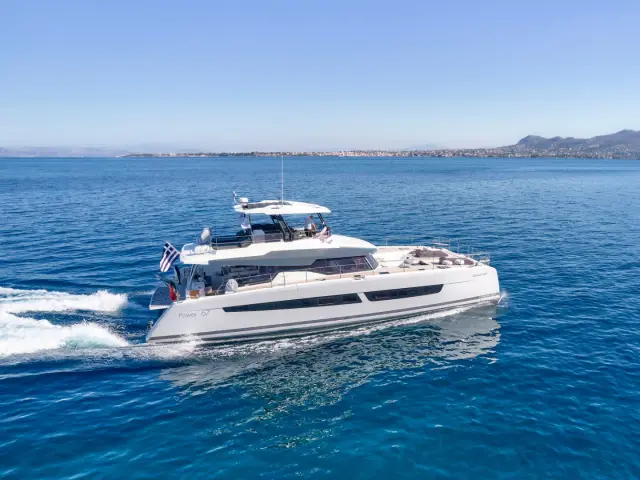 CHRISTAL MIO | Fountaine Pajot 67 — 1 / 59