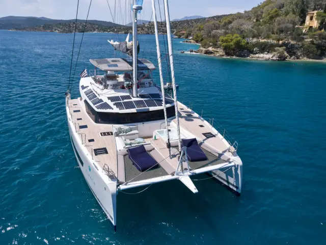 KIMATA | Fountaine Pajot 67 — 2 / 59