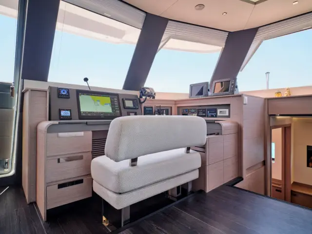 KIMATA | Fountaine Pajot 67 — 29 / 59