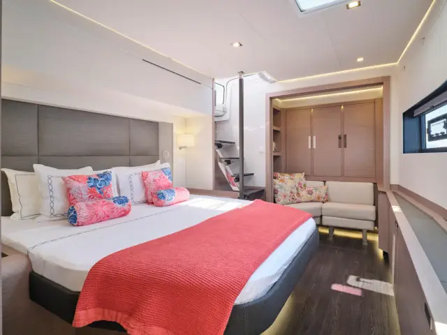 KIMATA | Fountaine Pajot 67 — 23 / 59